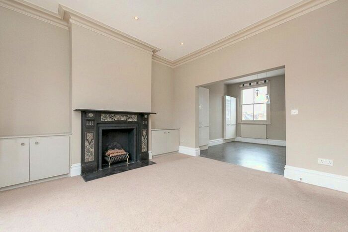 2 Bedroom Flat To Rent In Chamberlayne Road, London, NW10