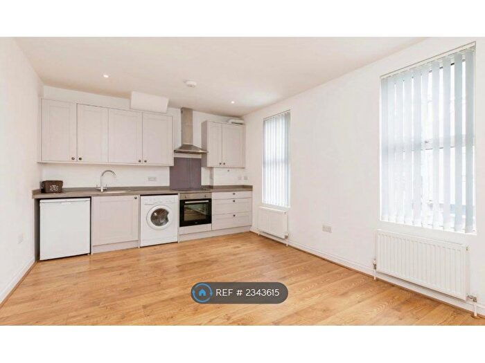 1 Bedroom Flat To Rent In North Street, Bedminster, Bristol, BS3