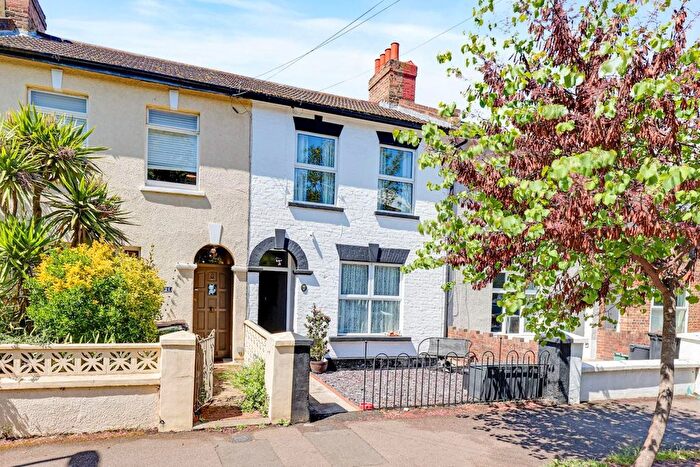 3 Bedroom Property For Sale In Whateley Road, Penge, SE20