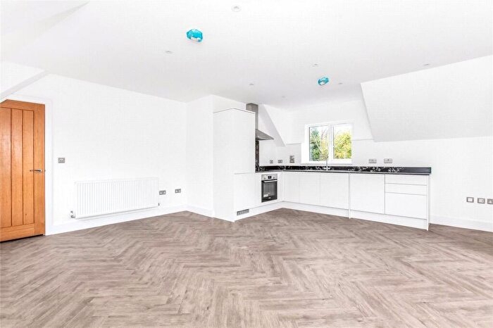 2 Bedroom Apartment For Sale In Arboreta Close, South Croydon, CR2