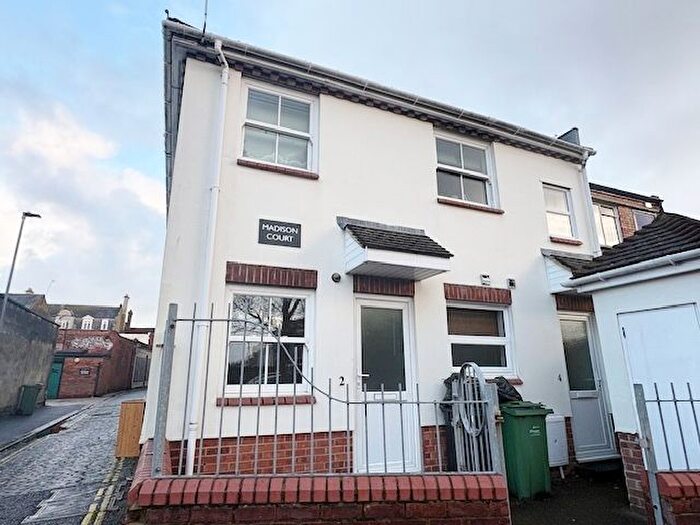 1 Bedroom Flat To Rent In Heathfield Road, North End, PO2