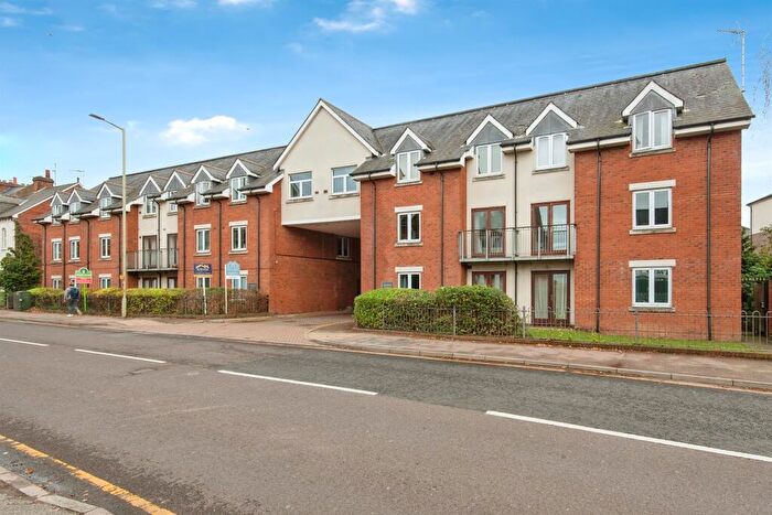 1 Bedroom Flat For Sale In Walsworth Road, Hitchin, SG4