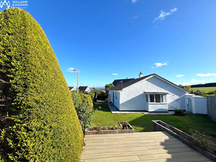 3 Bedroom Detached Bungalow For Sale In Nant Bychan, Moelfre, LL72