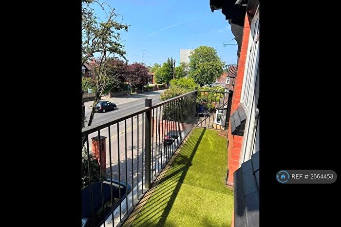 2 Bedroom Flat To Rent In Old Broadway, Didsbury, M20