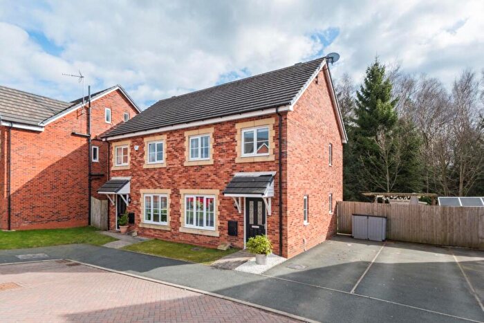 3 Bedroom Semi-Detached House For Sale In Shakerley Close, Oakmere, CW8