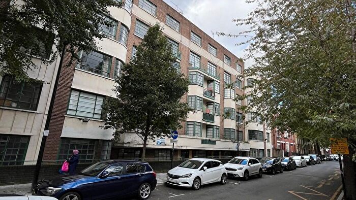 2 Bedroom Apartment To Rent In Myrdle Street, White Chapel, E1