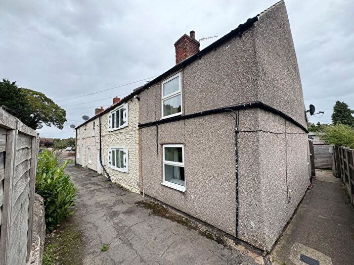 2 Bedroom Cottage For Sale In Dunns Lane, Church Street, DN20