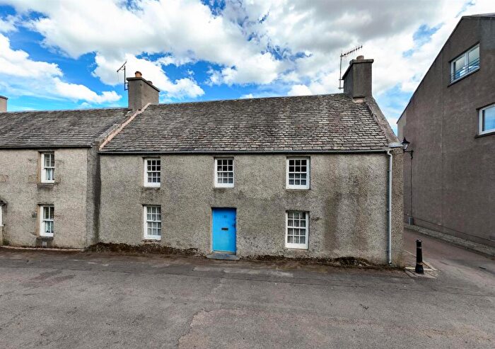 3 Bedroom End Of Terrace House For Sale In The Square, Grantown On Spey, PH26