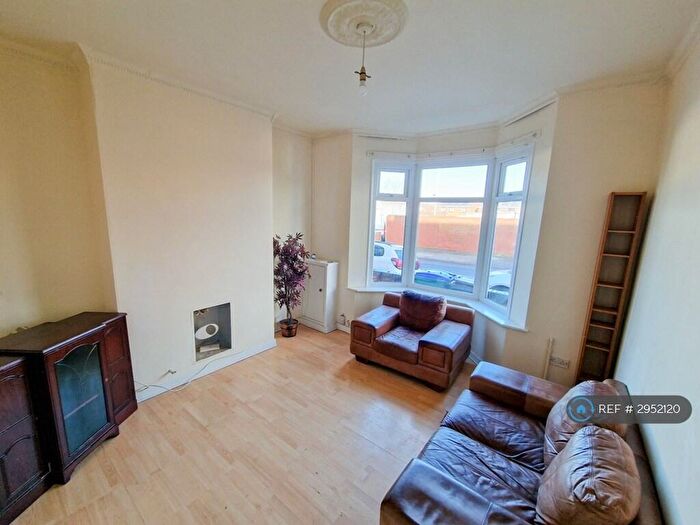 3 Bedroom Terraced House To Rent In Dudley Road West, Tividale, Oldbury, B69