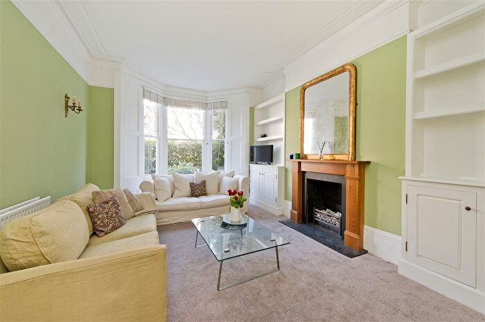 2 Bedroom Maisonette To Rent In Poplar Grove, London, W6
