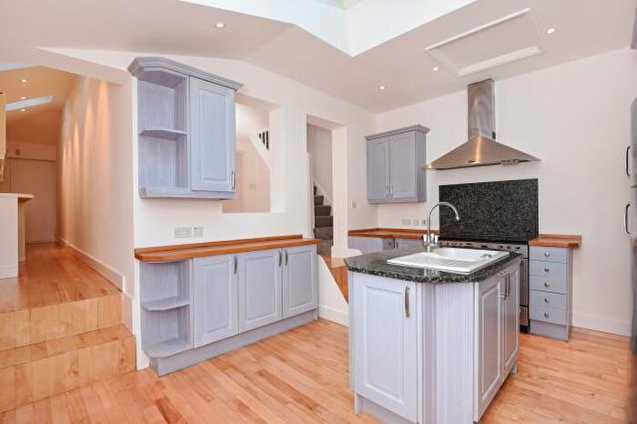2 Bedroom Terraced House To Rent In Avenue Cottages, London, NW7