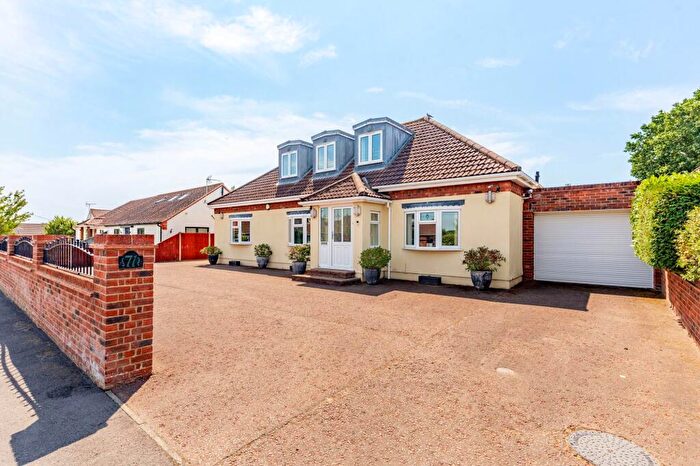 6 Bedroom Detached House For Sale In Grove Avenue, New Costessey, NR5