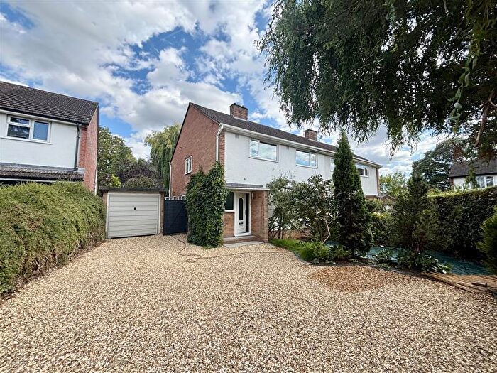 4 Bedroom Semi-Detached House To Rent In Cleevelands Avenue, Cheltenham, GL50