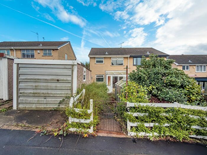 3 Bedroom Semi Detached House For Sale In Freeman Gardens, Sheffield, S35