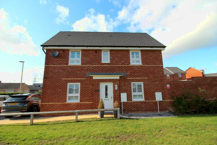 3 Bedroom Detached House To Rent In Samson Road, Hamworthy, BH15