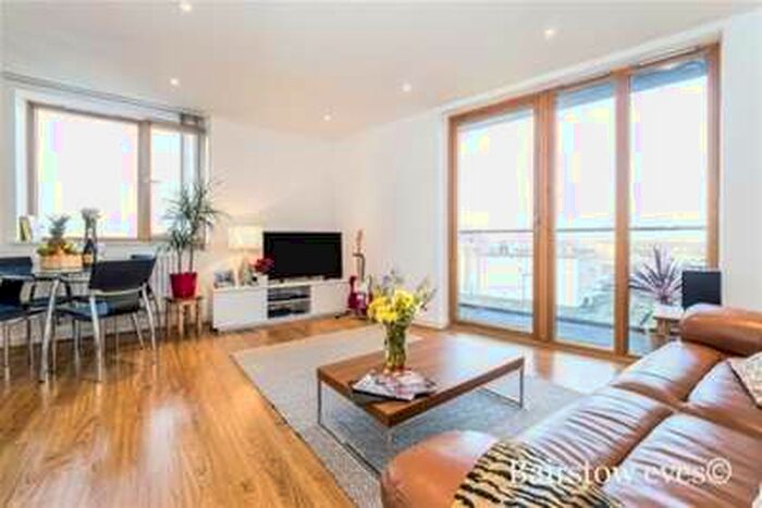 2 Bedroom Flat To Rent In Bath House, Barking, IG11