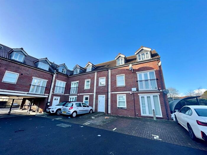 1 Bedroom Apartment For Sale In High Street, Kingswood, BS15