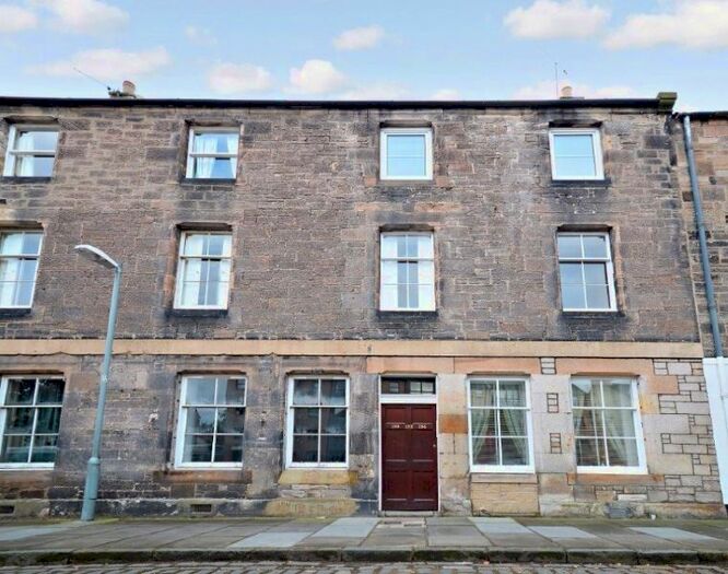 1 Bedroom Flat To Rent In High Street, Dalkeith, Midlothian, EH22