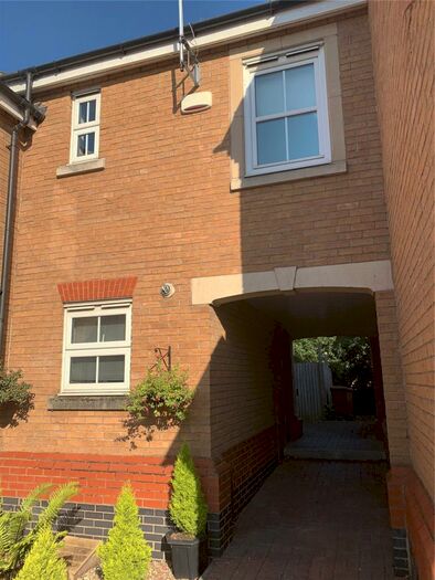 3 Bedroom Terraced House To Rent In Montgomery Way, Wootton Fields, Northampton, NN4