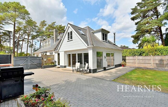 6 Bedroom Detached House For Sale In Golf Links Road, Ferndown, BH22
