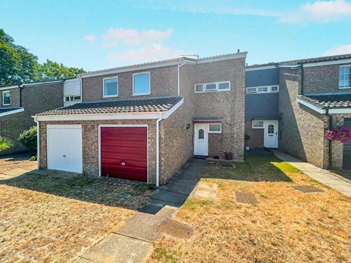 3 Bedroom Terraced House For Sale In Edith Cavell Close, Thetford, IP24