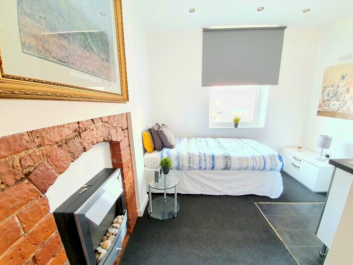 Studio To Rent In Walsall Street, Willenhall, WV13