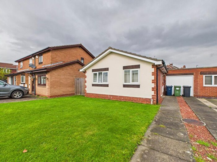 2 Bedroom Bungalow For Sale In North Drive, Hebburn, Tyne And Wear, NE31