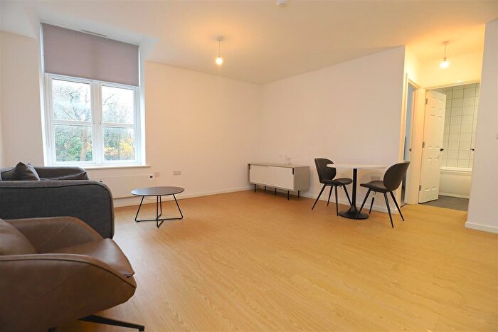 1 Bedroom Flat To Rent In Shiffnall Street, Bolton, BL2