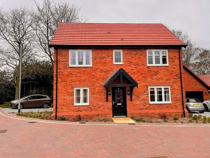 3 Bedroom Property To Rent In Hawkes Drive, Shotley Gate, Ipswich, IP9