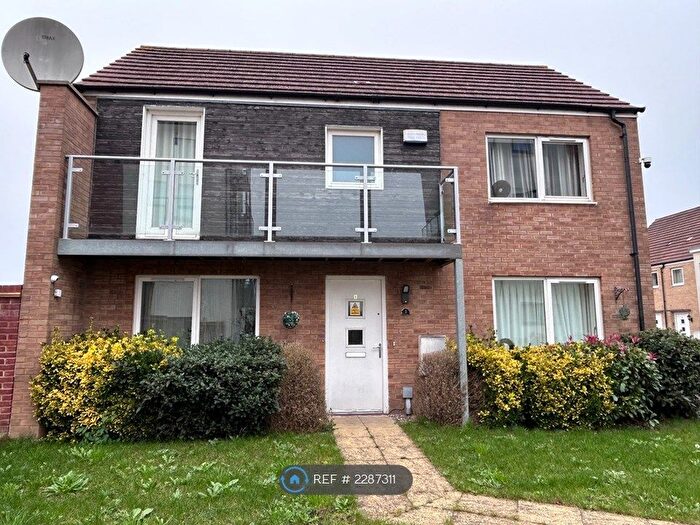 3 Bedroom Detached House To Rent In Stirling Mews, Broughton, Milton Keynes, MK10