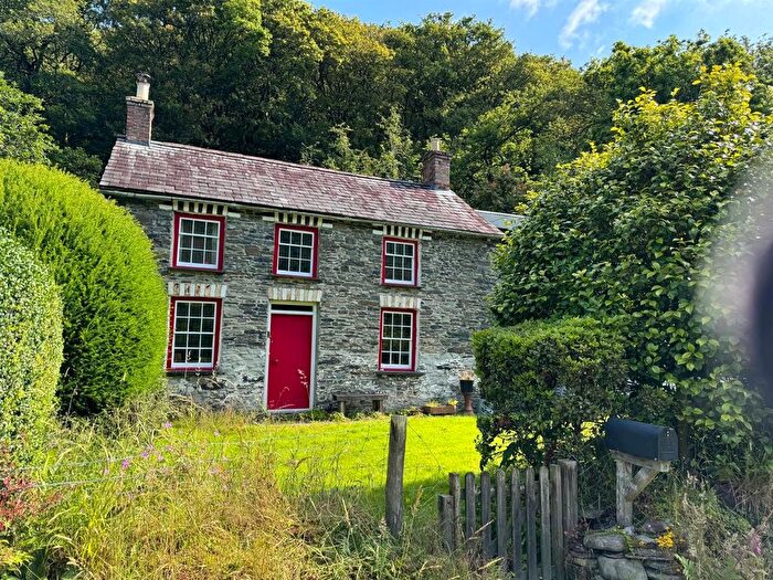 3 Bedroom Detached House For Sale In Cwmrheidol, Aberystwyth, SY23