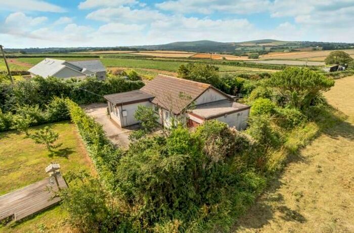 2 Bedroom Detached Bungalow For Sale In Binnerton Road, Leedstown, Hayle, Cornwall, TR27