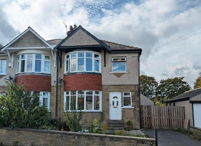 3 Bedroom Semi Detached House For Sale In Fern Hill Avenue, Shipley, BD18