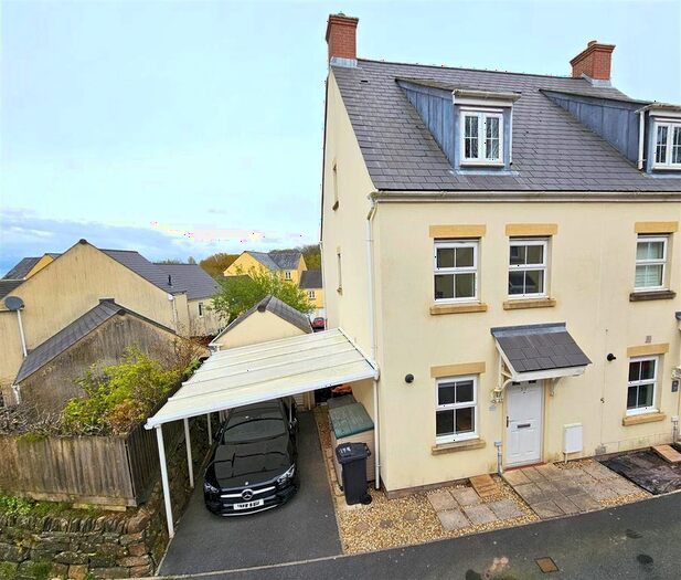3 Bedroom Property For Sale In Lady Beam Court, Kelly Bray, Callington, PL17