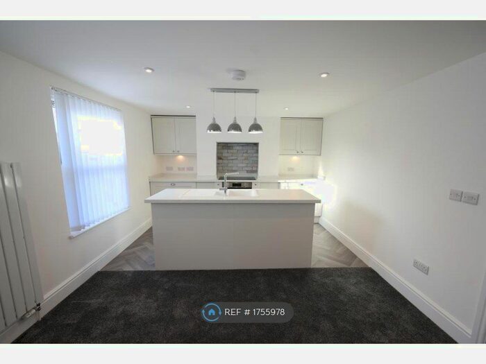 1 Bedroom Flat To Rent In Mount Pleasant, Newcastle Under Lyme, ST5