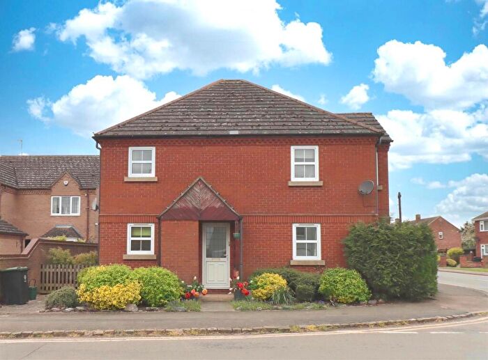 1 Bedroom Apartment To Rent In Mill Road, Woodford, NN14