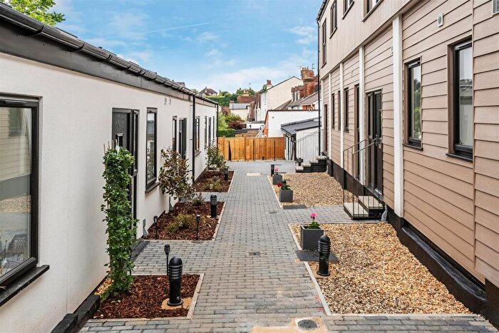 Studio To Rent In Vincent Walk, Dorking, RH4
