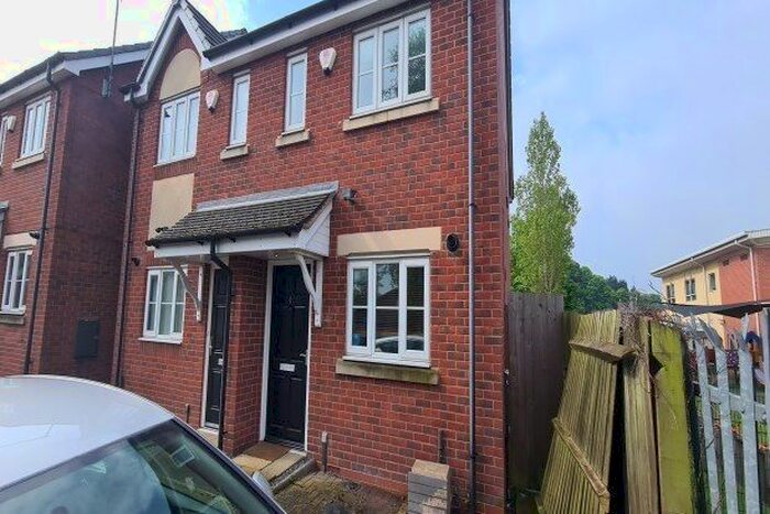 2 Bedroom Terraced House To Rent In Gravity Mews, Oldbury, B68