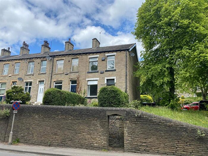 2 Bedroom End Of Terrace House For Sale In Elland Road, Brighouse, HD6
