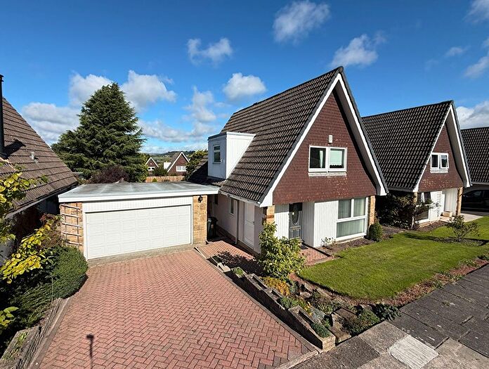 3 Bedroom Detached House For Sale In Moorhead Crescent, Moorhead, Shipley, BD18