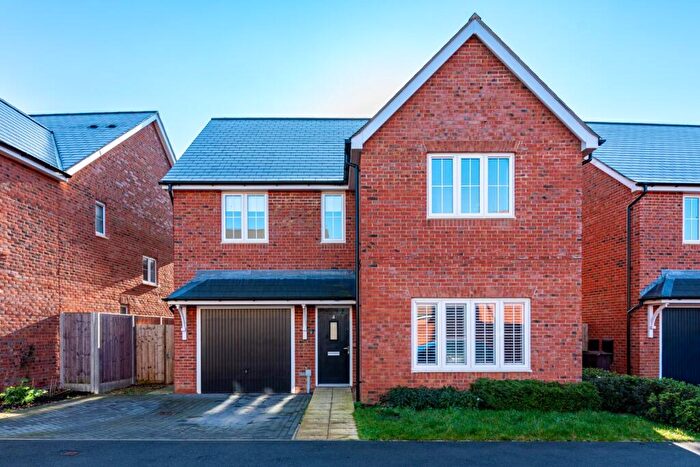 5 Bedroom Detached House For Sale In Harvard Grove, Haddenham, Aylesbury, Buckinghamshire, HP17