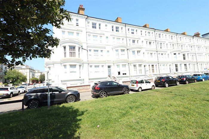 2 Bedroom Flat For Sale In Lathom House, Howard Square, Eastbourne, BN21