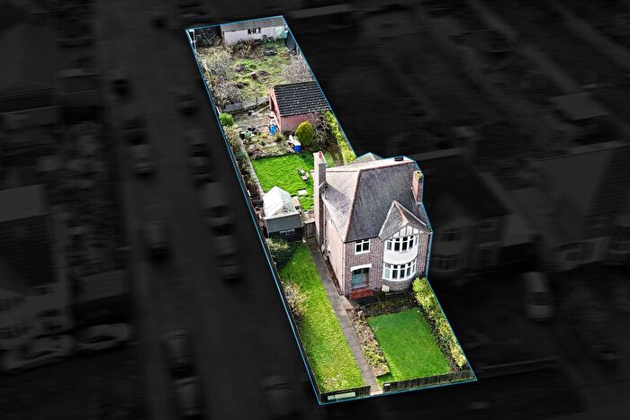 3 Bedroom Semi Detached House For Sale In Braunstone Lane, Leicester, Leicestershire, LE3