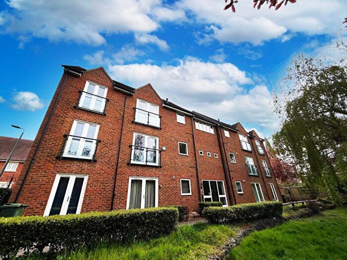 2 Bedroom Apartment For Sale In Wagstaff Way, Olney, MK46