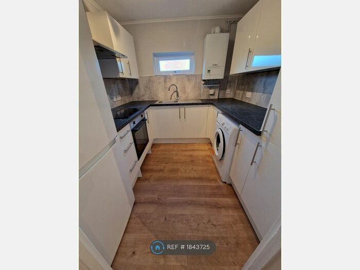 Studio To Rent In Maiden Place, Lower Earley, Reading, RG6