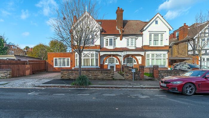 5 Bedroom Semi-Detached House To Rent In Park Crescent, London, N3
