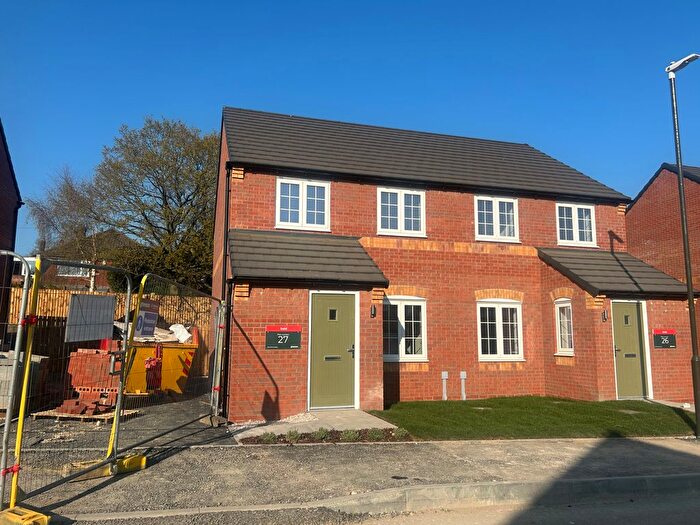 3 Bedroom Semi-Detached House To Rent In Burmese Road, Pinxton, Nottingham, NG16