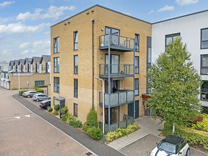 1 Bedroom Flat For Sale In St. Clements Avenue, Harold Wood, RM3