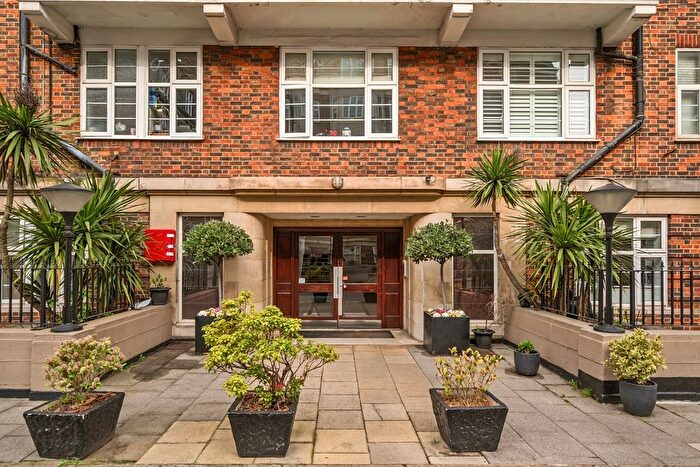 Studio To Rent In College Crescent, London, NW3