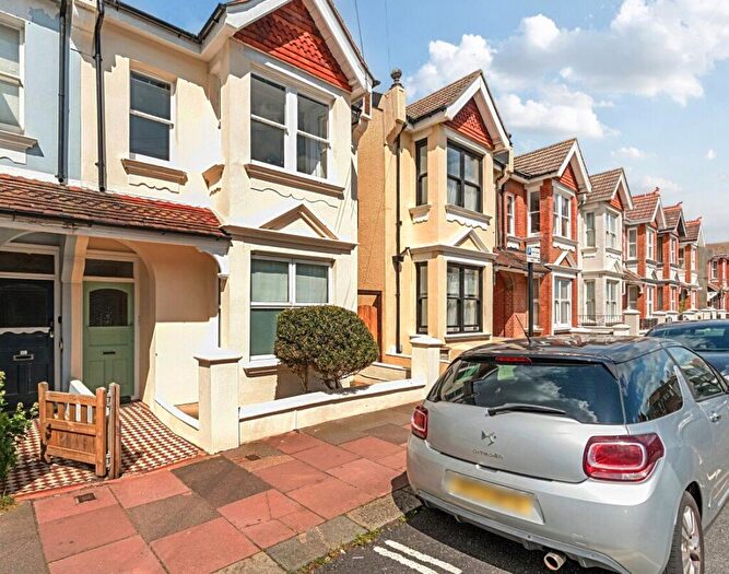 1 Bedroom Flat For Sale In Arundel Road, Brighton, East Sussex, BN2
